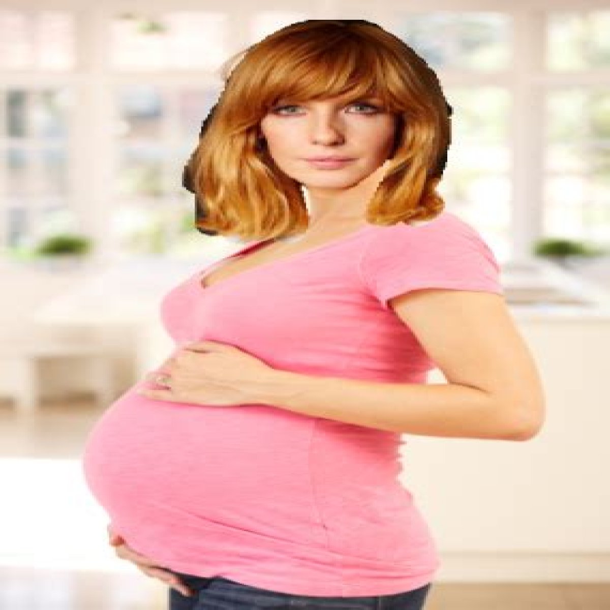 Is Kelly Reilly pregnant?