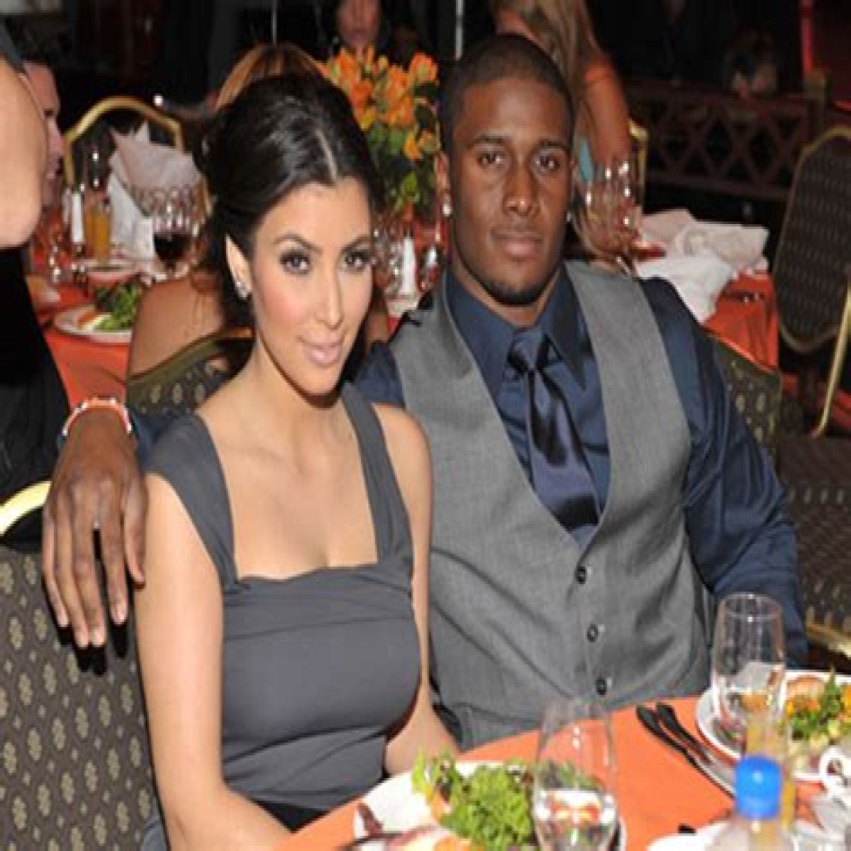Reggie Bush is trying to convince Kim Kardashian to dump Kris Humphries