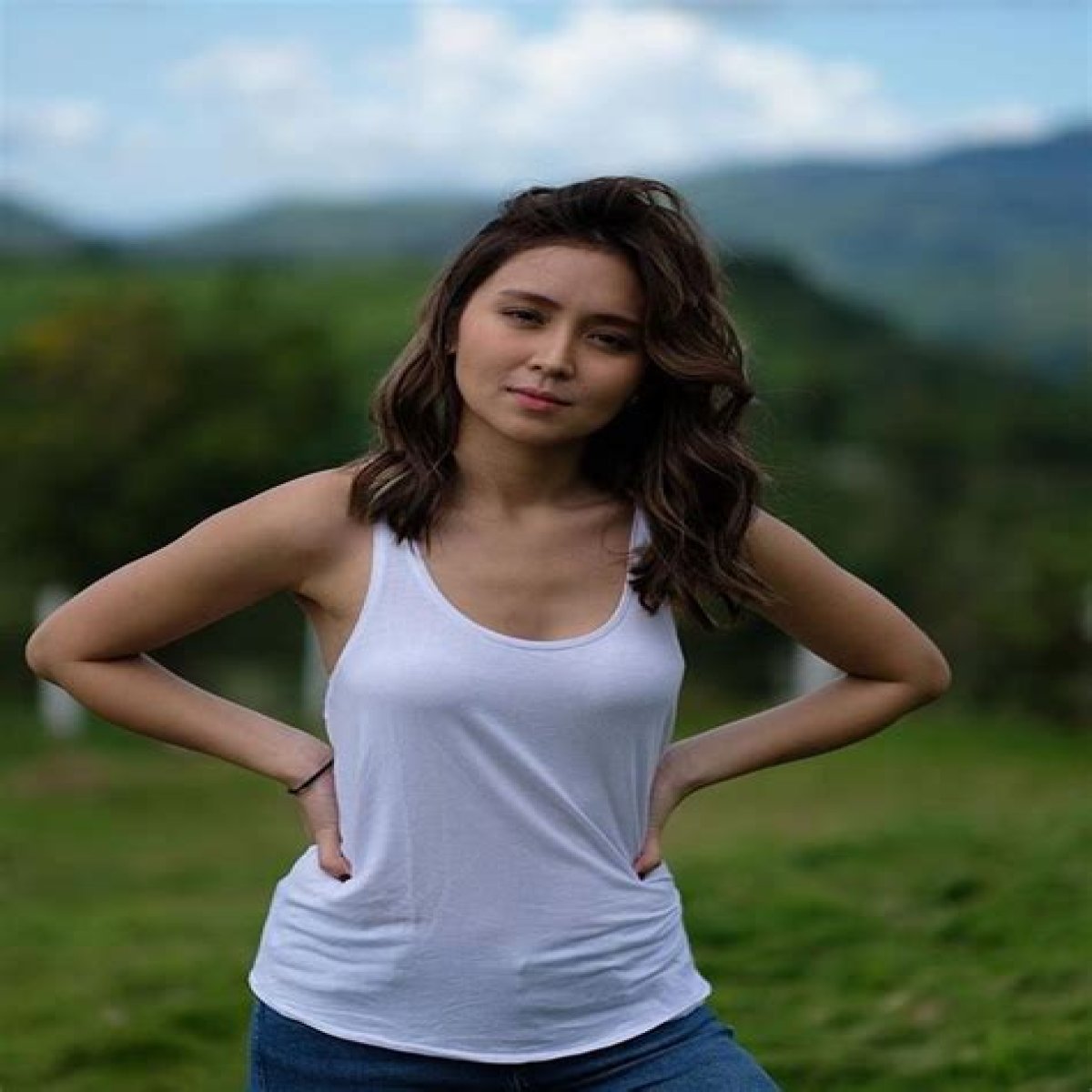Unveiling Kathryn Bernardo's Height: Intriguing Insights Revealed